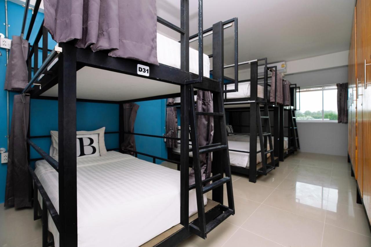 Bell Lifestyle Hostel Phuket Nai Yang Beach Esterno foto